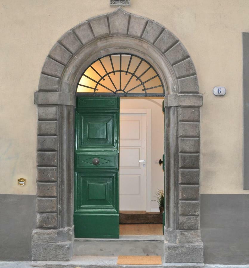 6 Via Della Rosa Apartamento Lucca Exterior foto