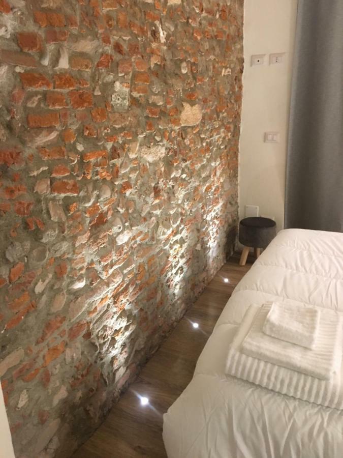 6 Via Della Rosa Apartamento Lucca Exterior foto